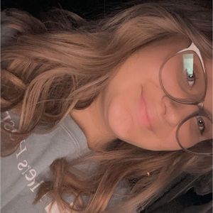 Meet your Posher, Lilly